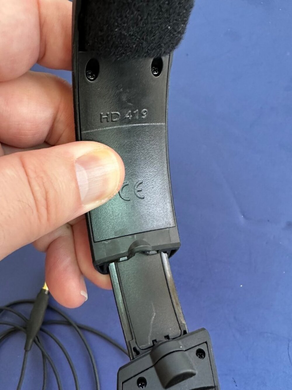 Sennheiser HD 419 Over-Ear Wired Headphones Heavy Cup Scuffing TESTED - Picture 7 of 9